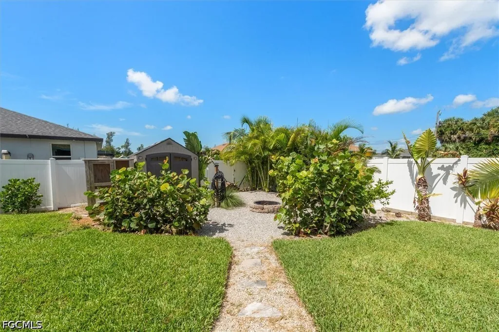 4008 NE 22nd Place Cape Coral FL 33909