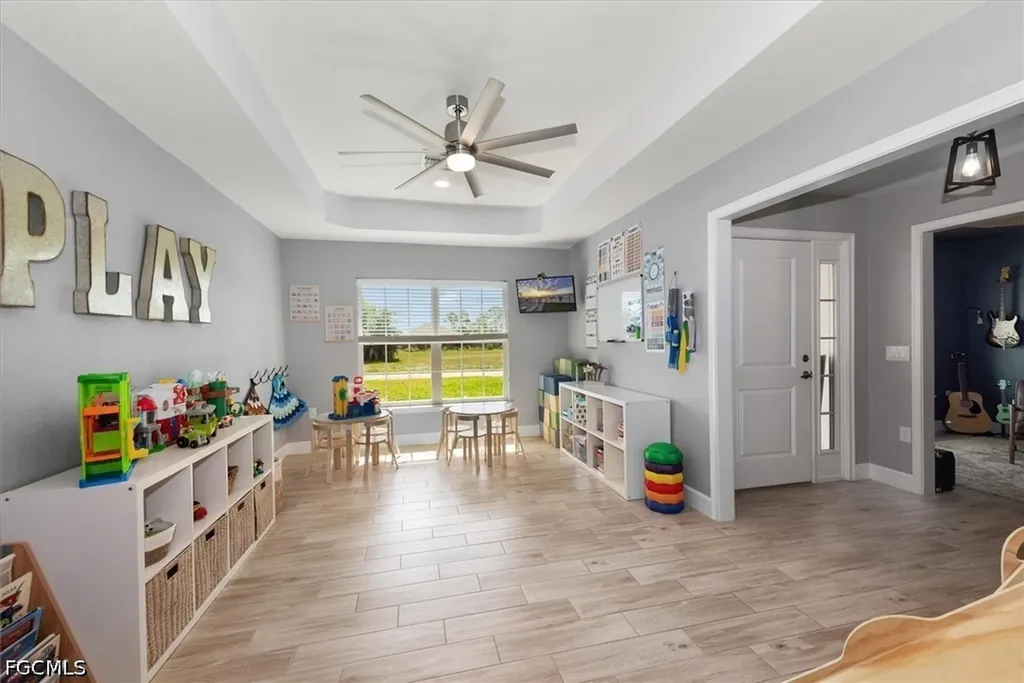 4008 NE 22nd Place Cape Coral FL 33909