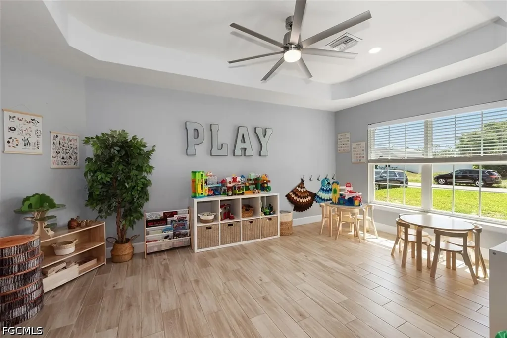 4008 NE 22nd Place Cape Coral FL 33909
