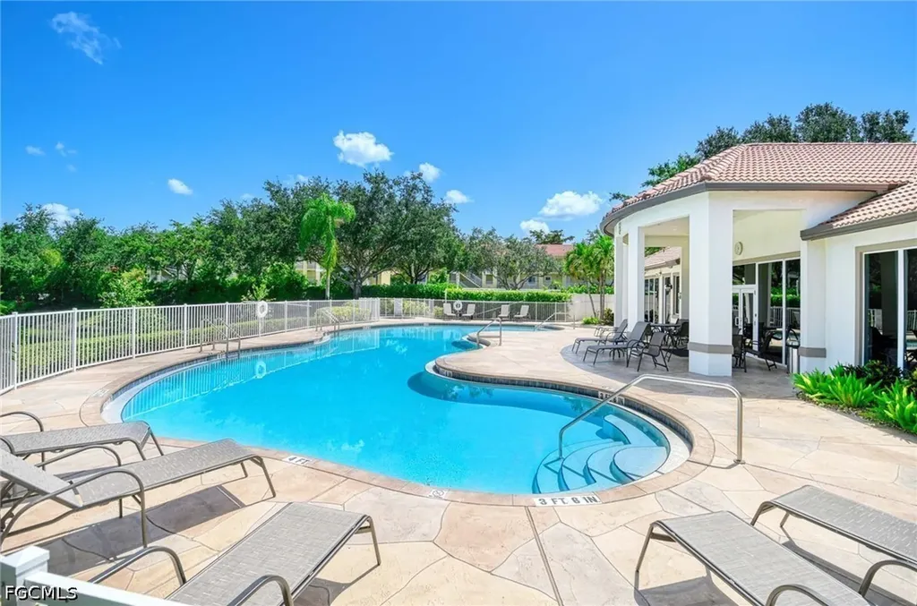 8324 Laurel Lakes Boulevard Naples FL 34119