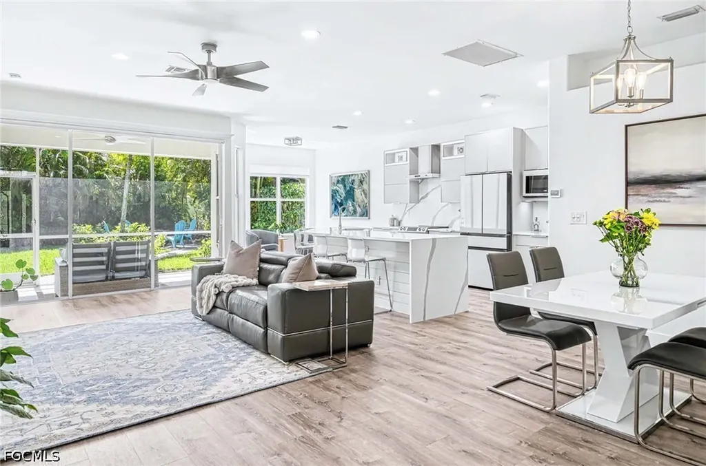 8324 Laurel Lakes Boulevard Naples FL 34119