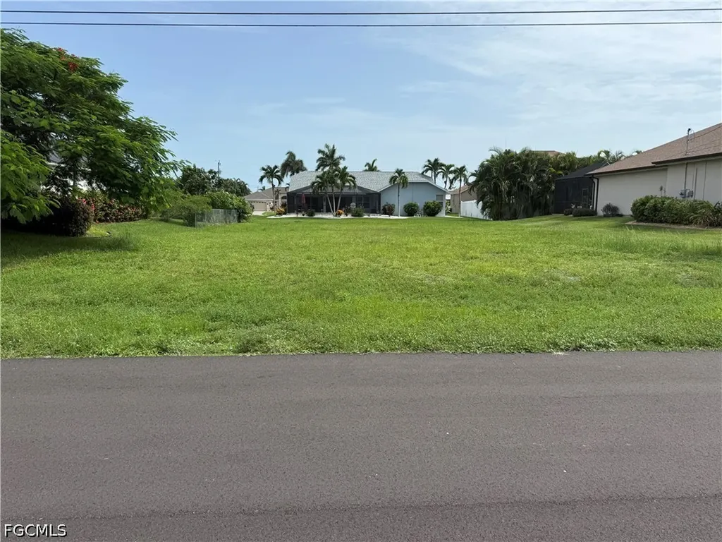1906 SW 48th Terrace Cape Coral FL 33914
