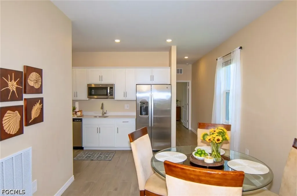 2433 Avocado Lane Naples FL 34120