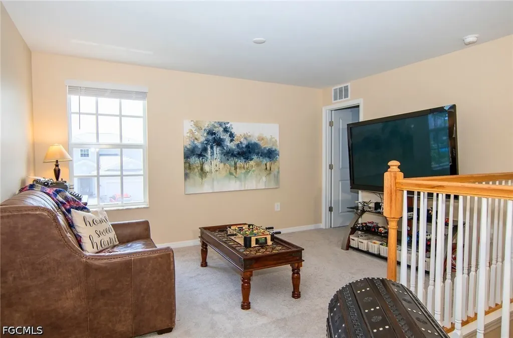 2433 Avocado Lane Naples FL 34120