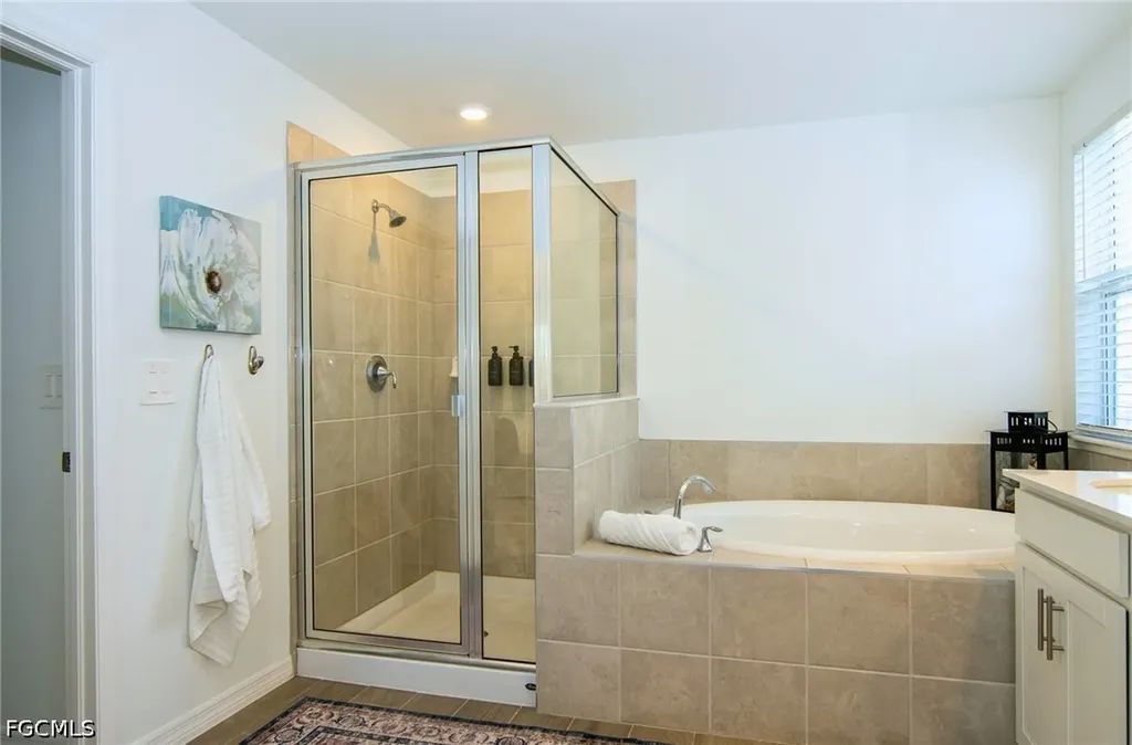 2433 Avocado Lane Naples FL 34120