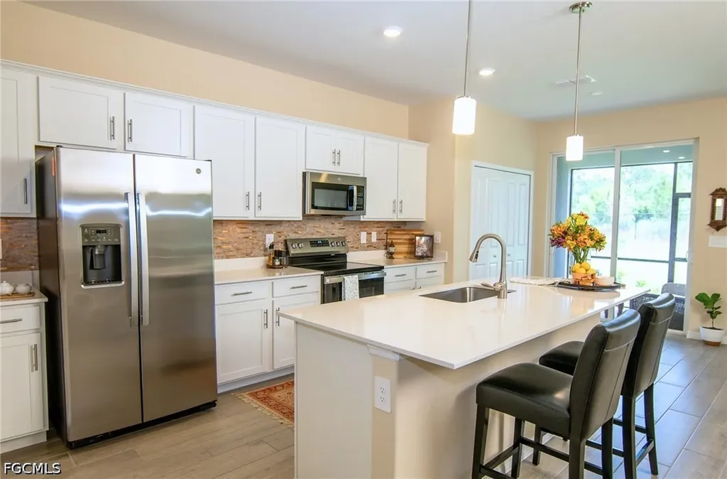 2433 Avocado Lane Naples FL 34120
