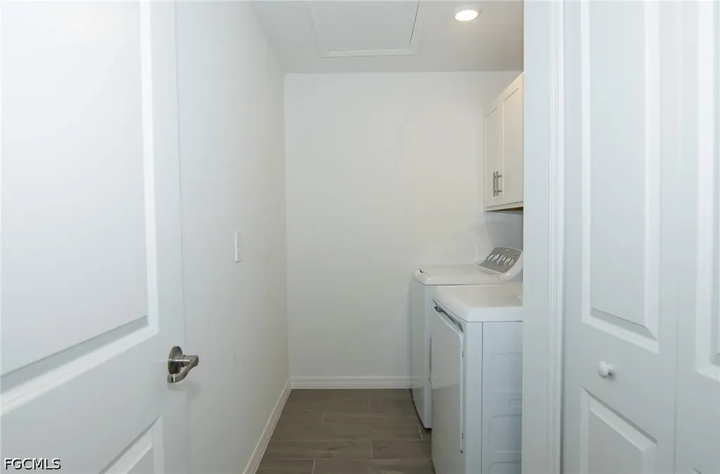 2433 Avocado Lane Naples FL 34120