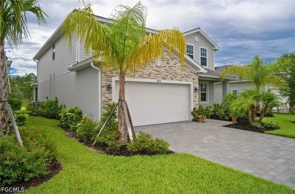 2433 Avocado Lane Naples FL 34120
