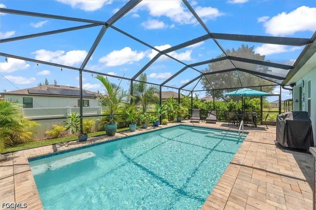 2805 NW 4th Terrace Cape Coral FL 33993