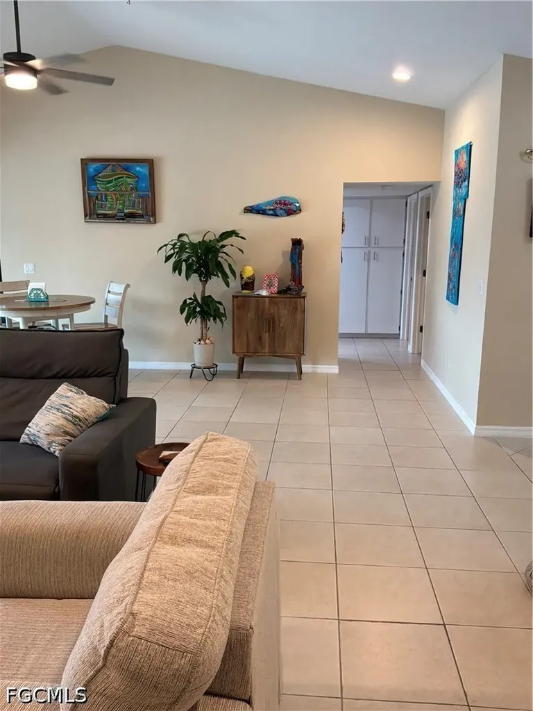 3404 SW 1st Place Cape Coral FL 33914