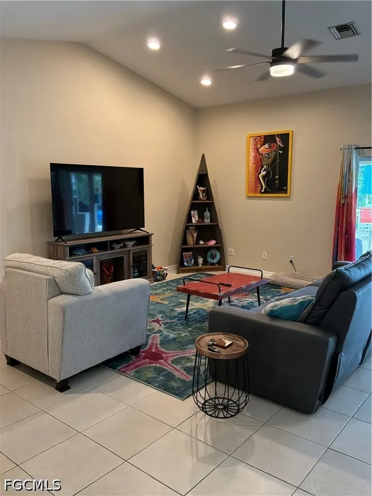 3404 SW 1st Place Cape Coral FL 33914