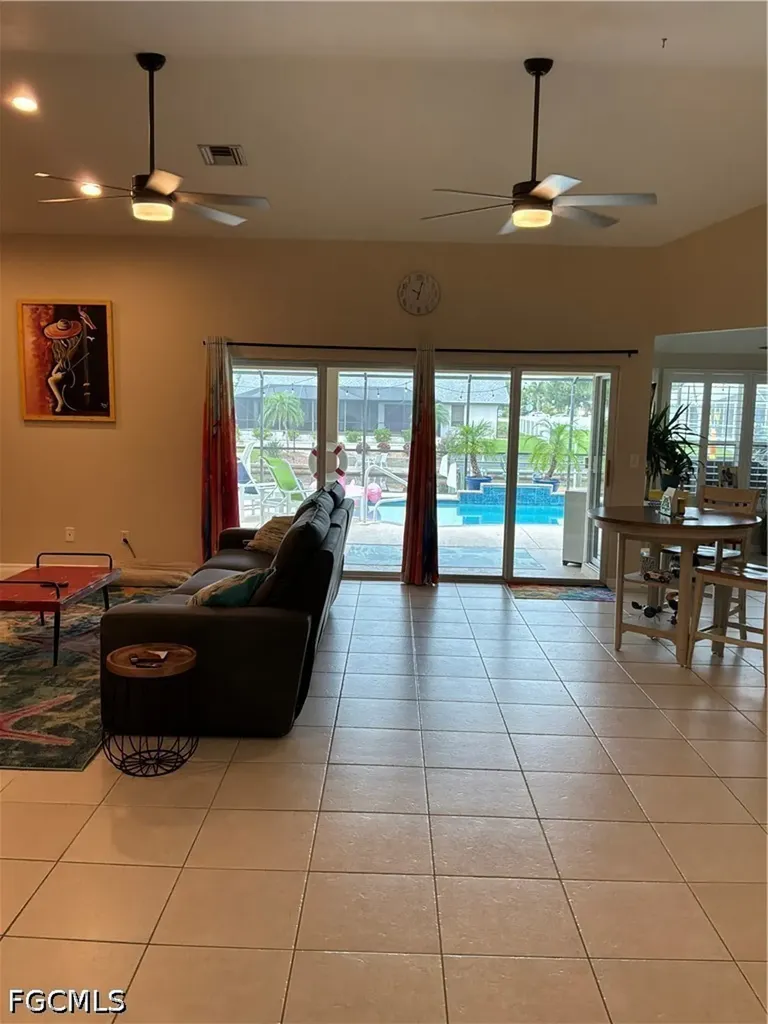 3404 SW 1st Place Cape Coral FL 33914