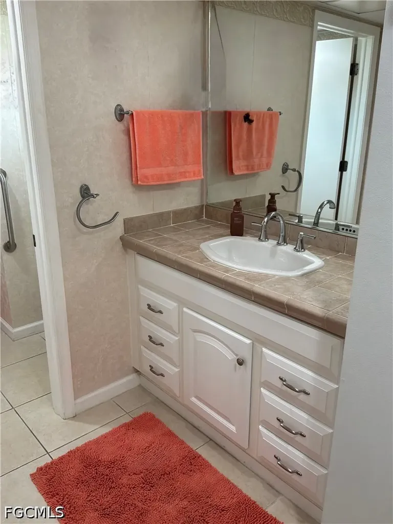 3404 SW 1st Place Cape Coral FL 33914