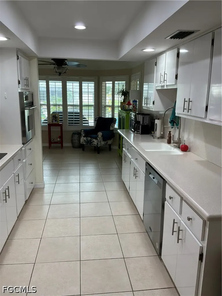 3404 SW 1st Place Cape Coral FL 33914