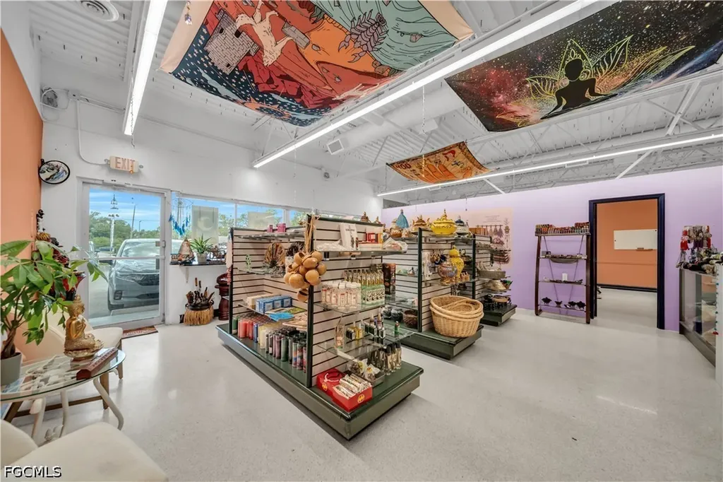 710 Pondella Road North Fort Myers FL 33903