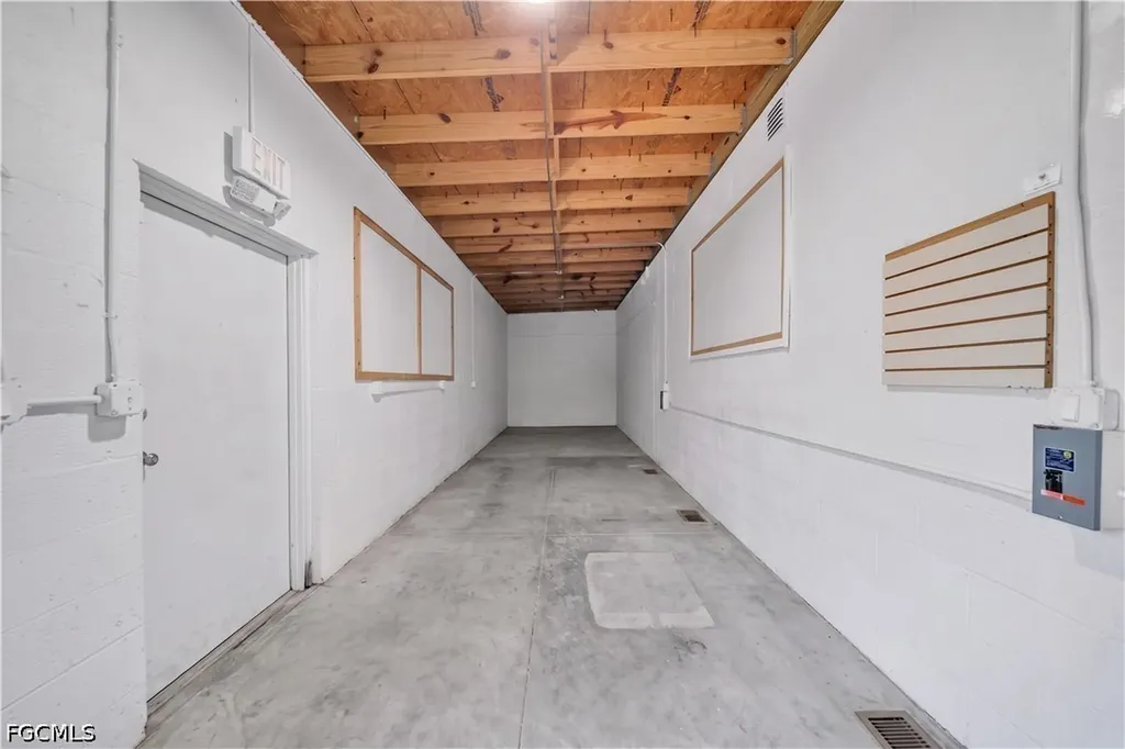710 Pondella Road North Fort Myers FL 33903