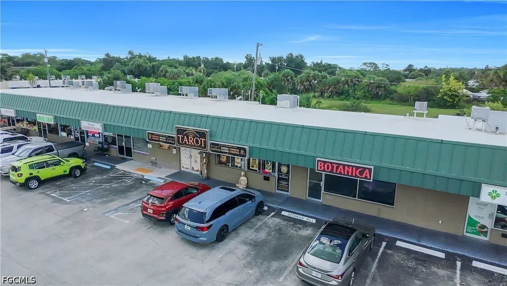 710 Pondella Road North Fort Myers FL 33903