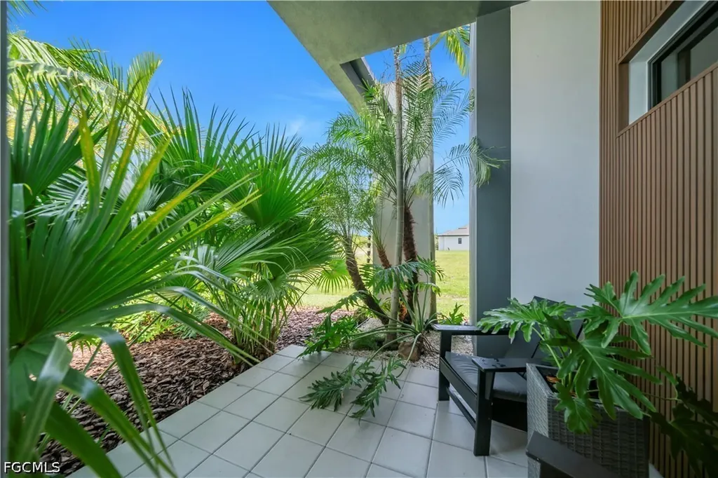 3801 SW 17th Place Cape Coral FL 33914