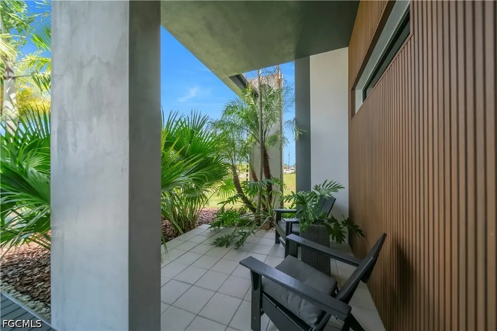 3801 SW 17th Place Cape Coral FL 33914