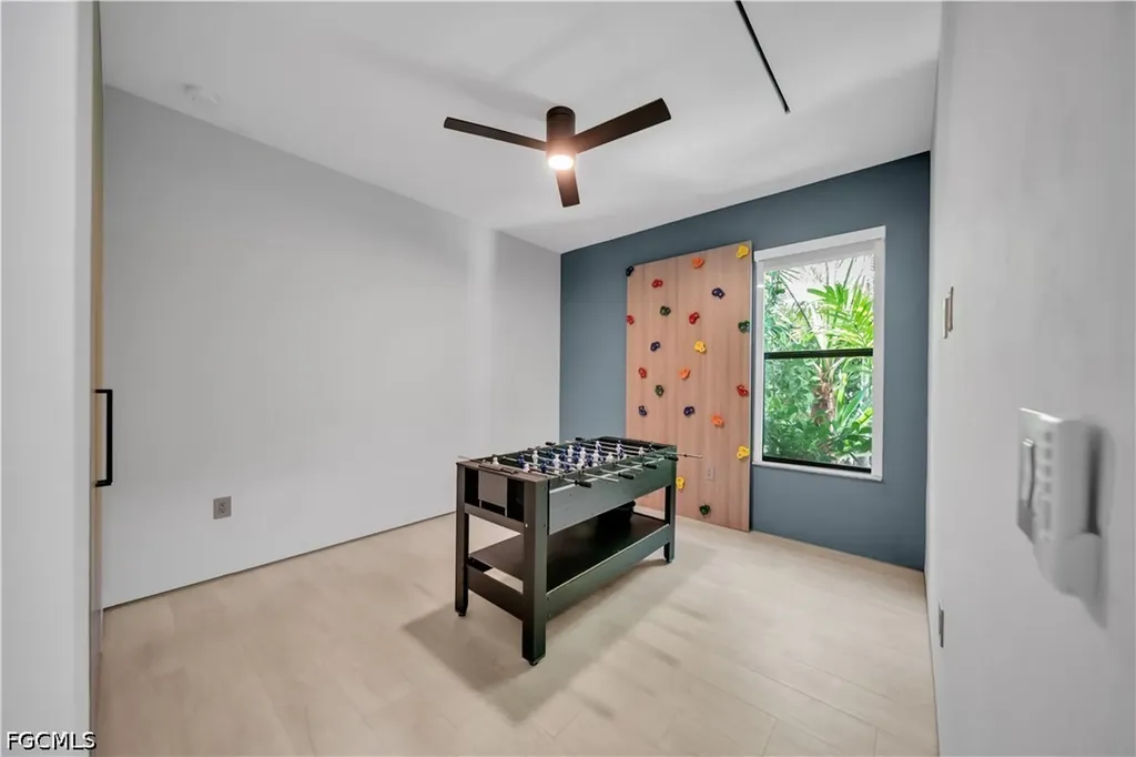 3801 SW 17th Place Cape Coral FL 33914