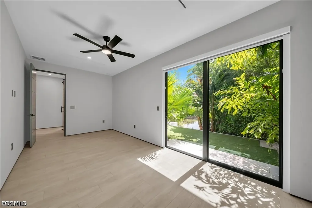 3801 SW 17th Place Cape Coral FL 33914