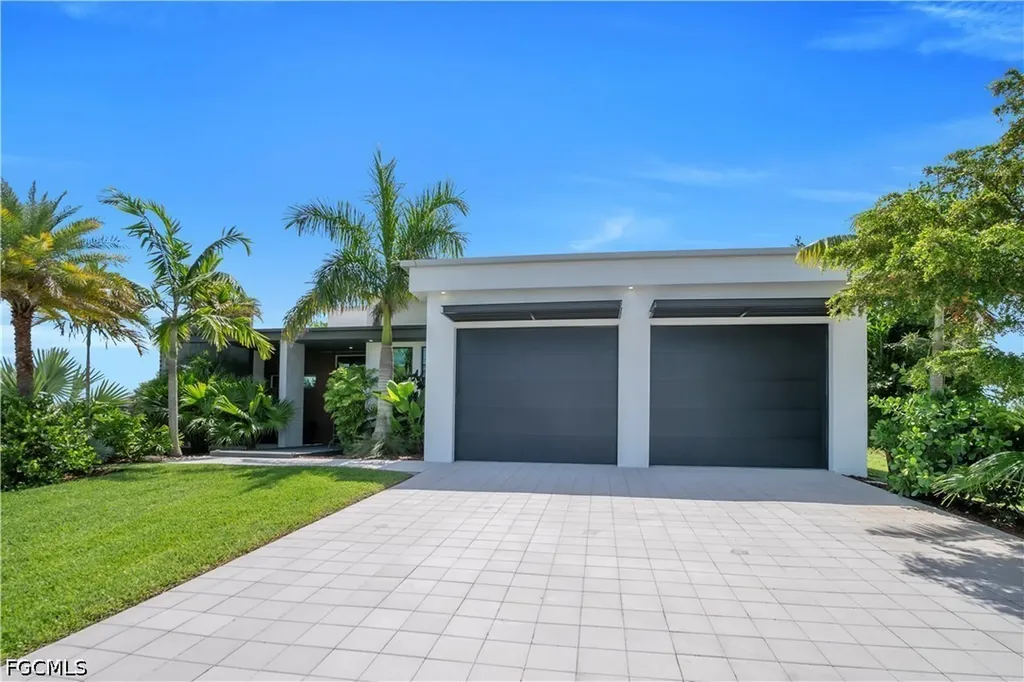 3801 SW 17th Place Cape Coral FL 33914