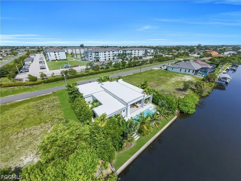 3801 SW 17th Place Cape Coral FL 33914