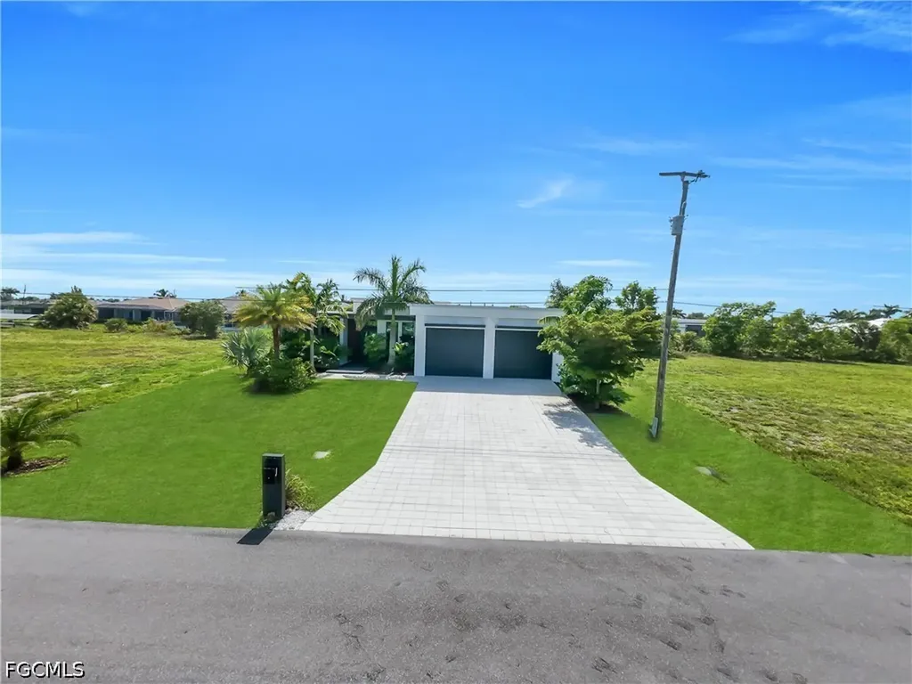 3801 SW 17th Place Cape Coral FL 33914