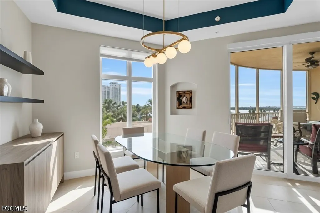 6081 Silver King Boulevard Cape Coral FL 33914