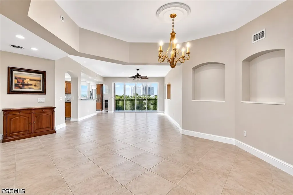 6081 Silver King Boulevard Cape Coral FL 33914