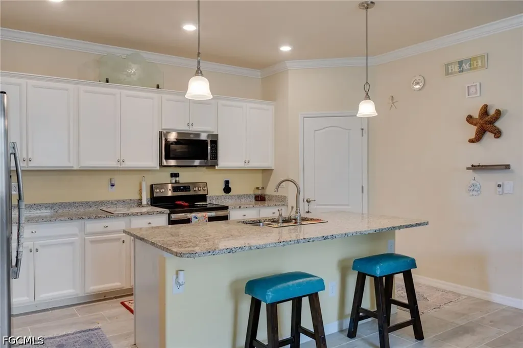 16138 Palmetto Prairie Drive Alva FL 33920