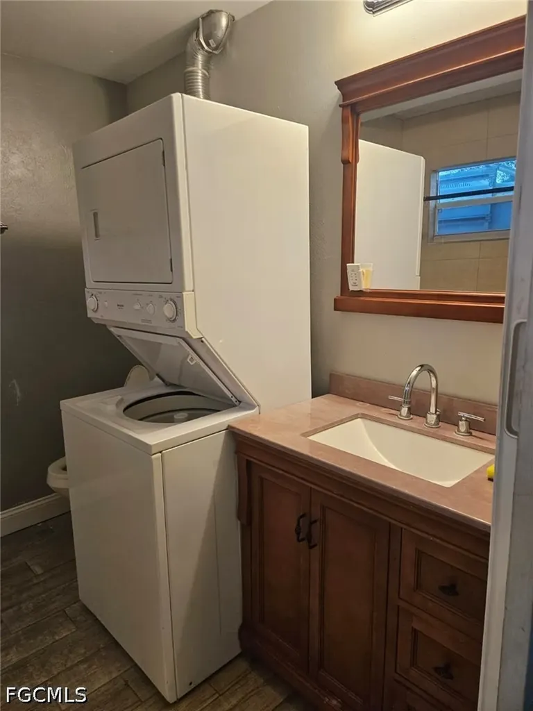 915 Barbara Court Lehigh Acres FL 33974