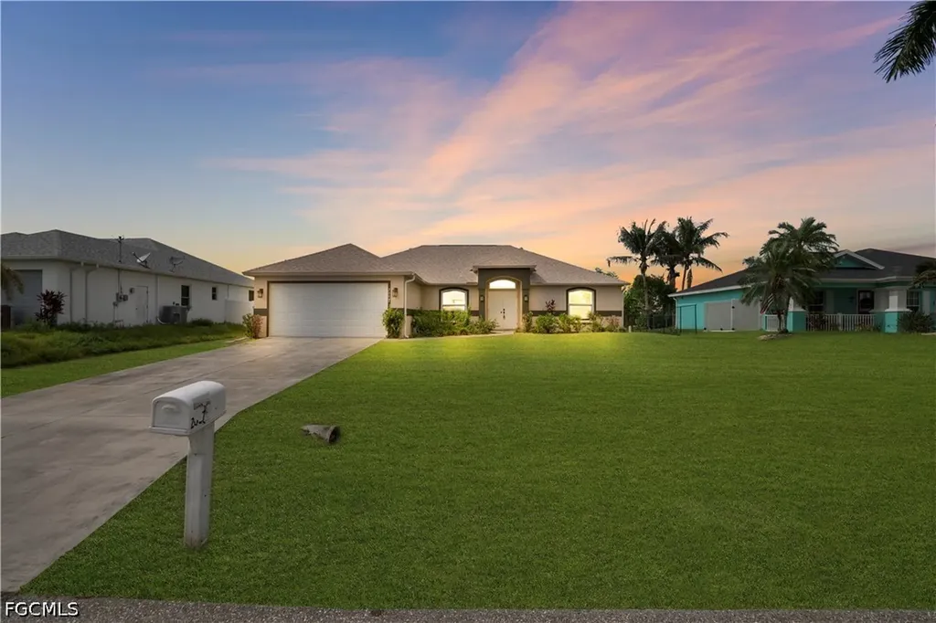 Cape Coral FL, 2007 NW 21st Street