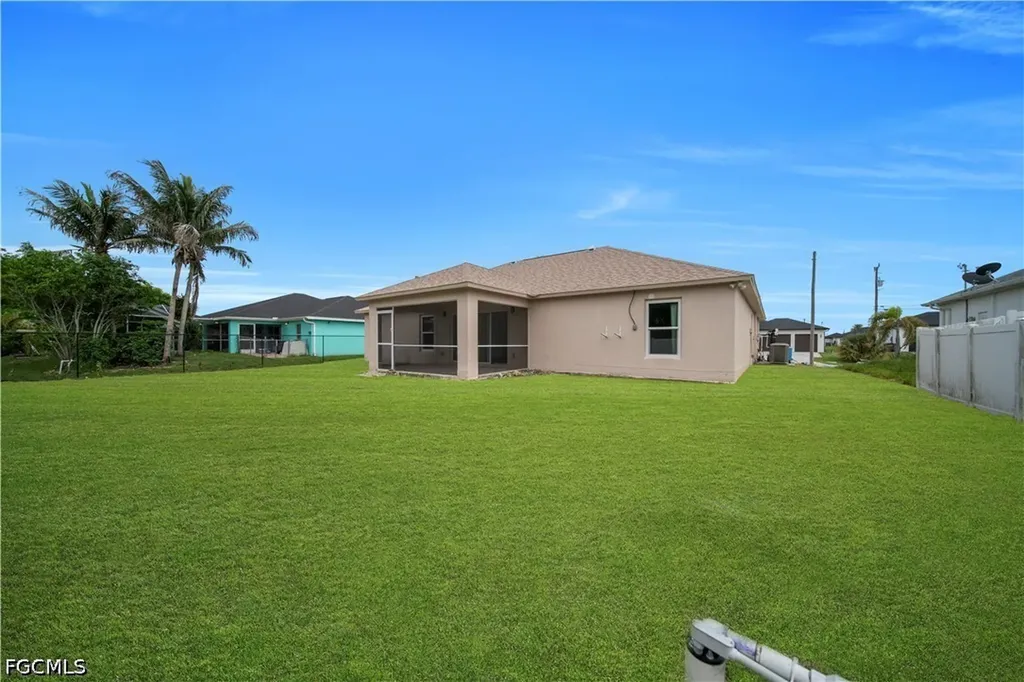 2007 NW 21st Street Cape Coral FL 33993