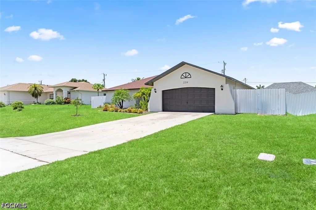 2214 SW 13th Avenue Cape Coral FL 33991