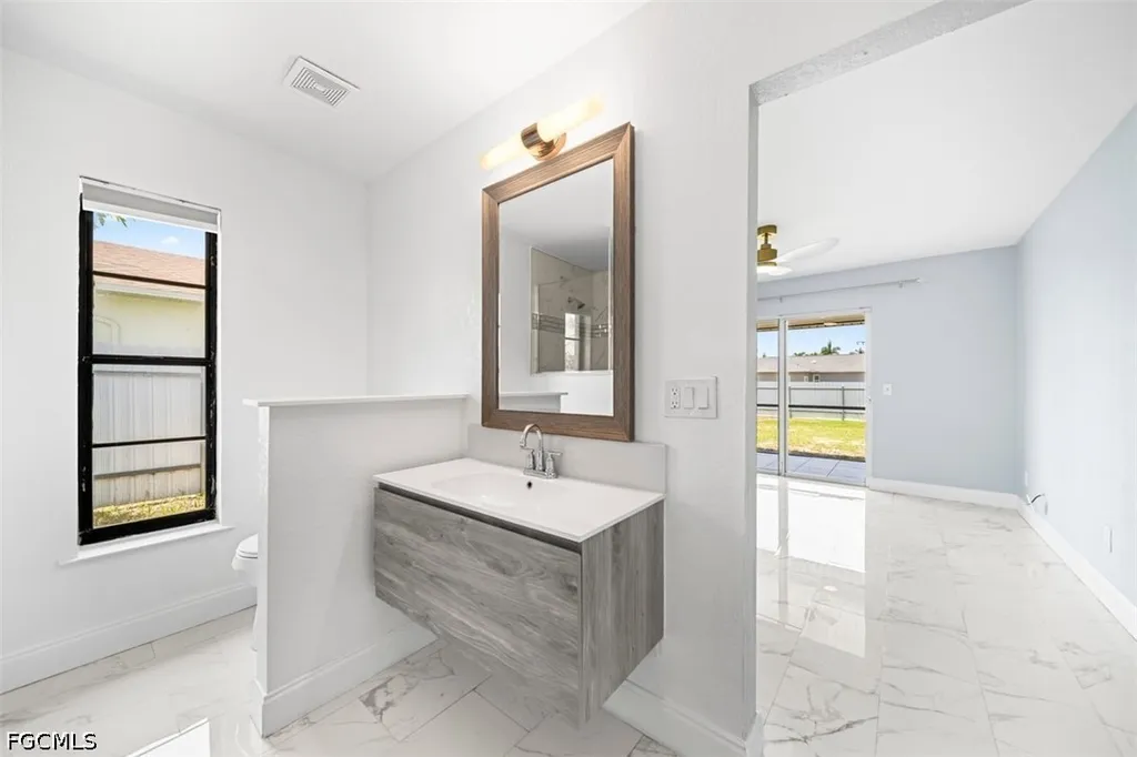 2214 SW 13th Avenue Cape Coral FL 33991