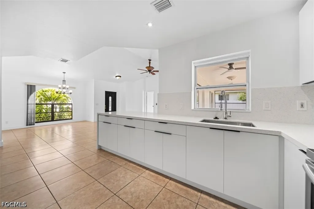 2214 SW 13th Avenue Cape Coral FL 33991