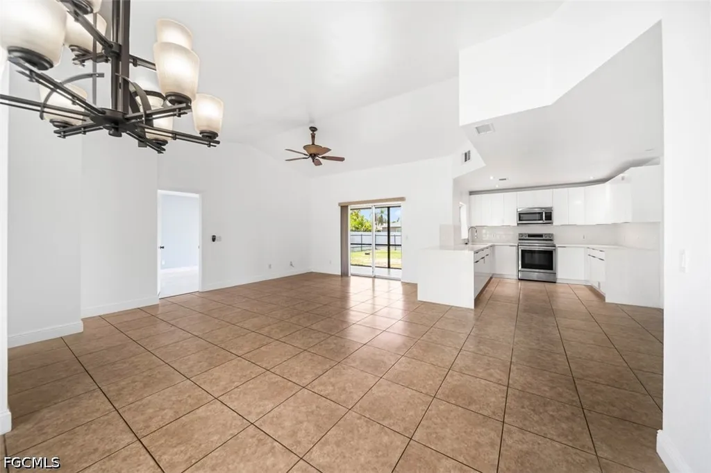 2214 SW 13th Avenue Cape Coral FL 33991