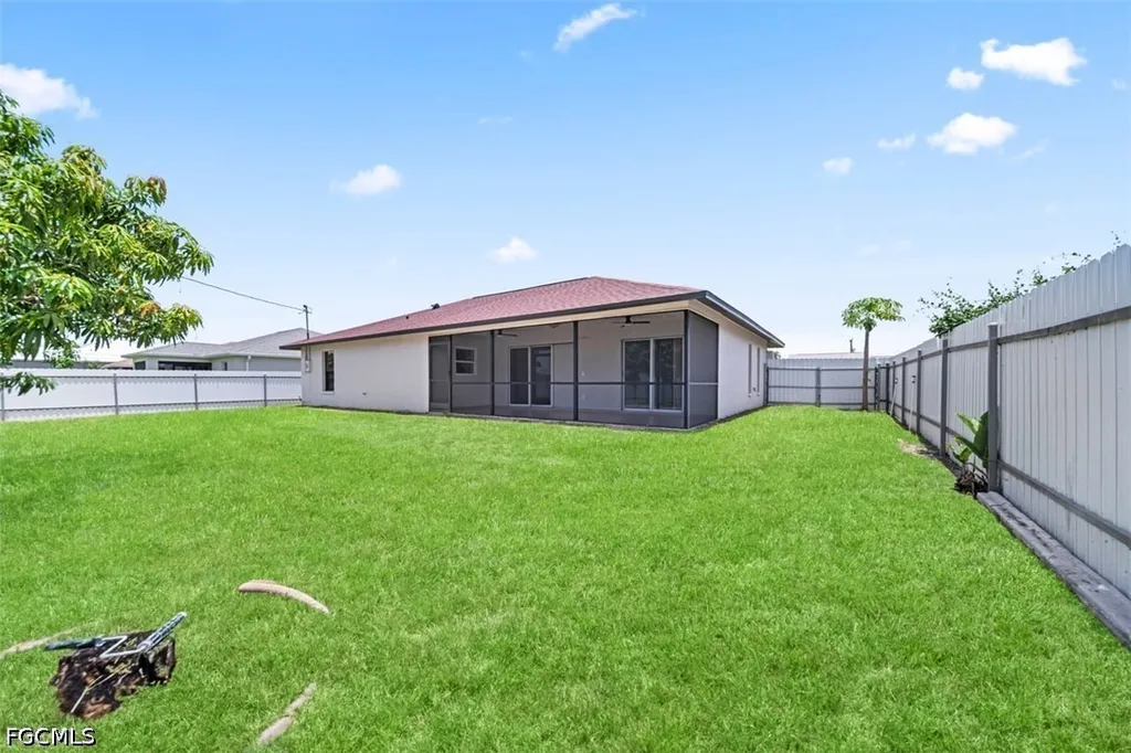 2214 SW 13th Avenue Cape Coral FL 33991