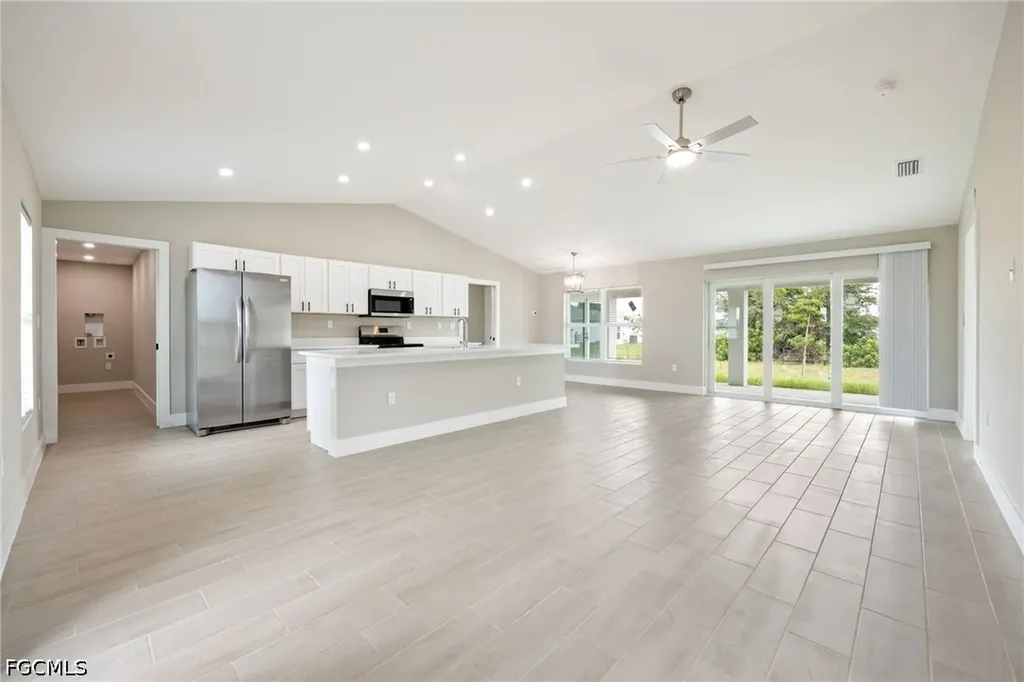 2802 NW 3rd Place Cape Coral FL 33993