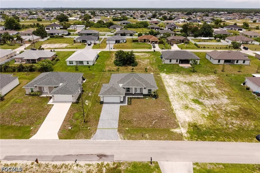2802 NW 3rd Place Cape Coral FL 33993