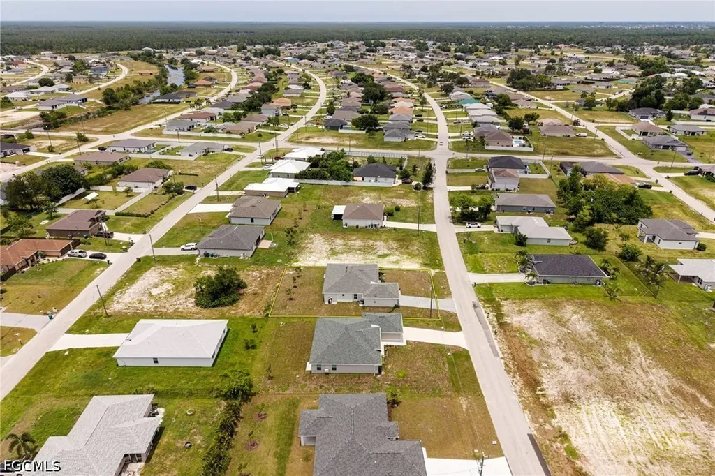 2802 NW 3rd Place Cape Coral FL 33993