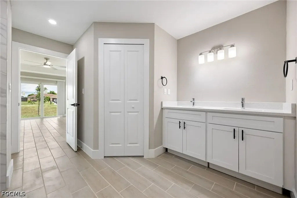 2802 NW 3rd Place Cape Coral FL 33993