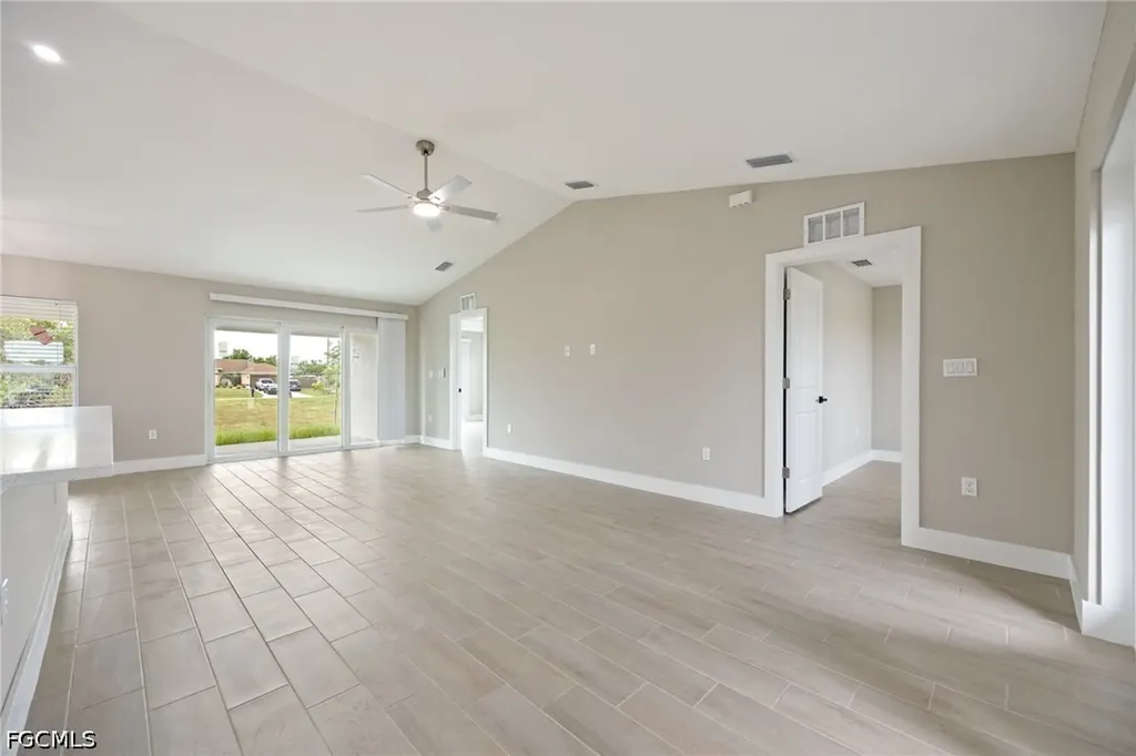 2802 NW 3rd Place Cape Coral FL 33993