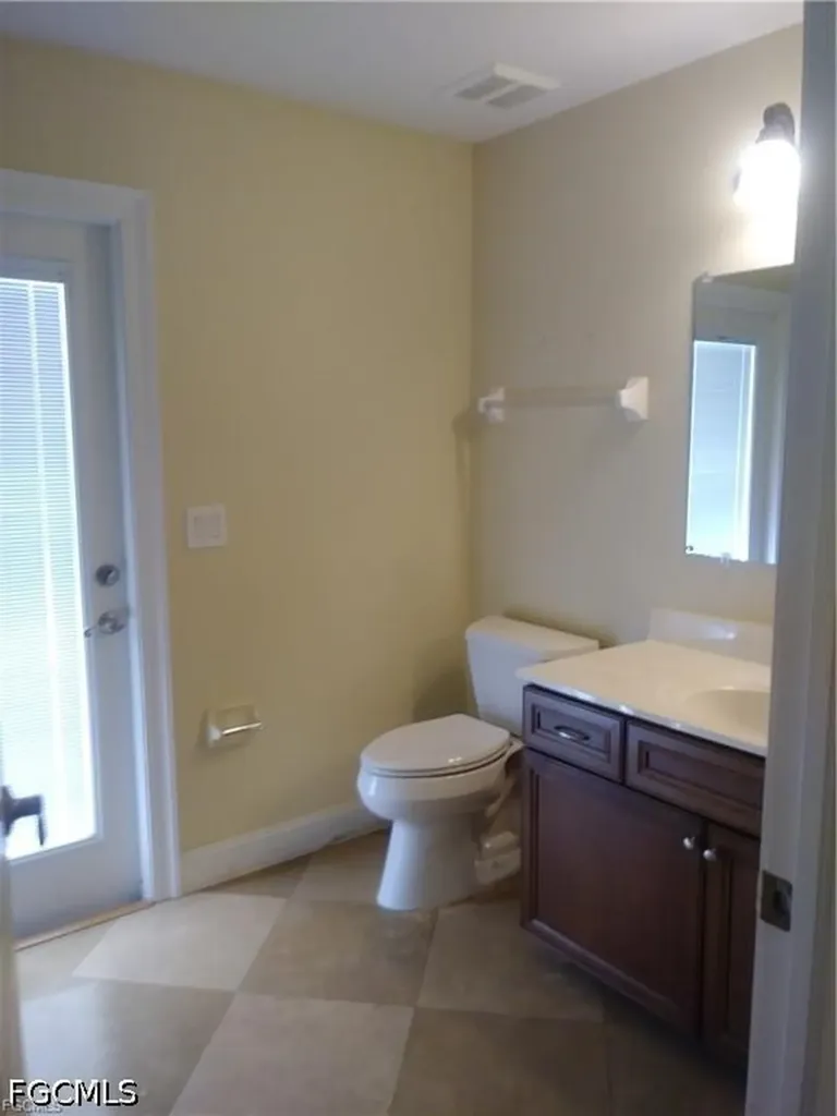 1624 SW 4th Avenue Cape Coral FL 33991
