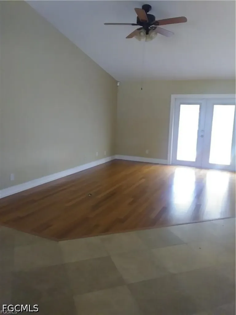 1624 SW 4th Avenue Cape Coral FL 33991