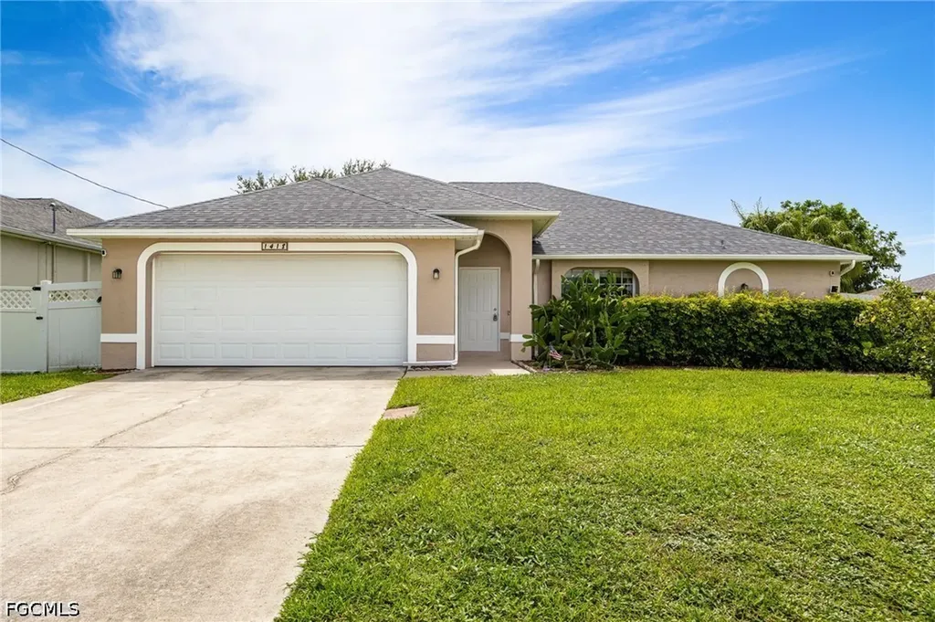 1418 SW 11th Place Cape Coral FL 33991
