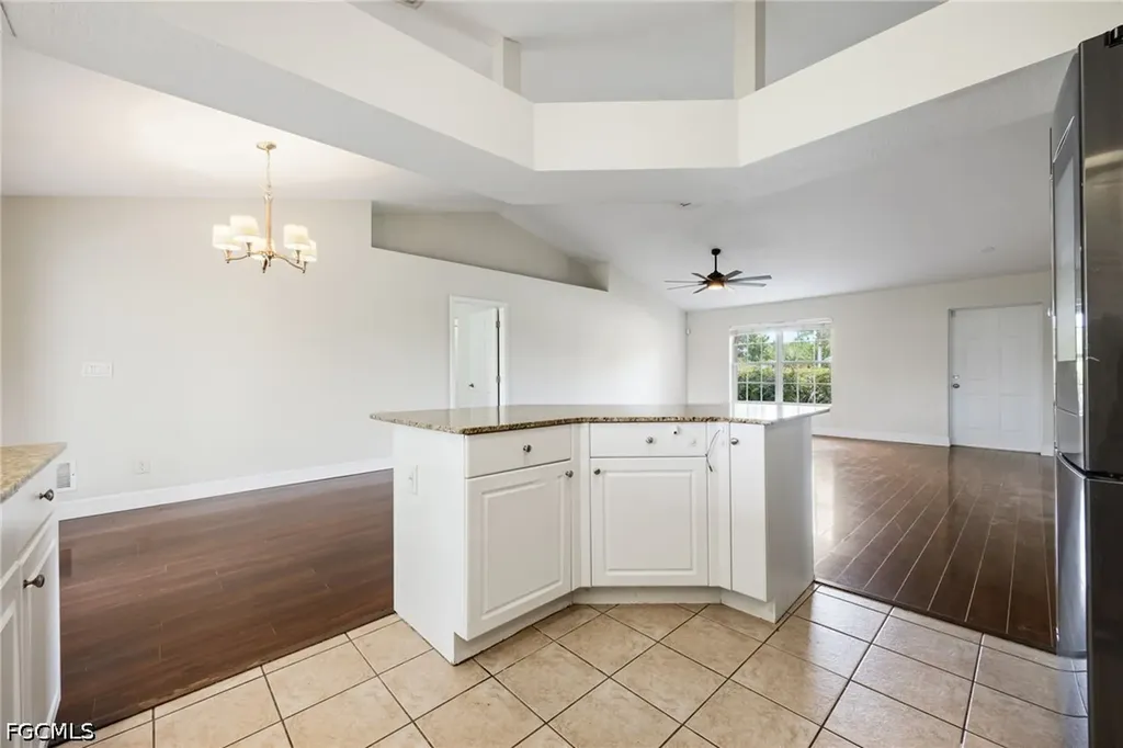 1418 SW 11th Place Cape Coral FL 33991