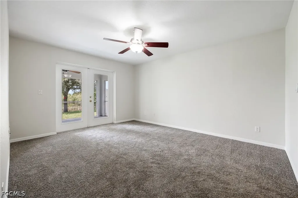 1418 SW 11th Place Cape Coral FL 33991