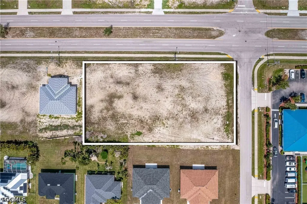 2916 Skyline Boulevard Cape Coral FL 33914